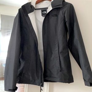 North face woman’s size M wind and rain jacket